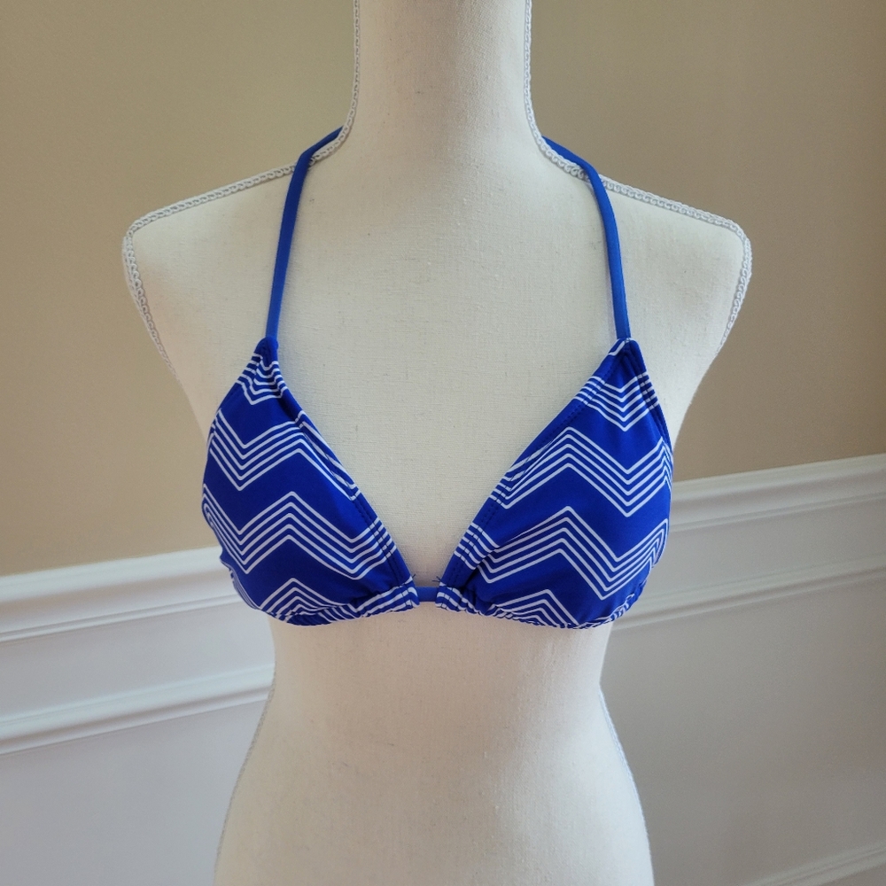 NWOT Mossimo Triangle Bikini Top - Picture 6 of 9